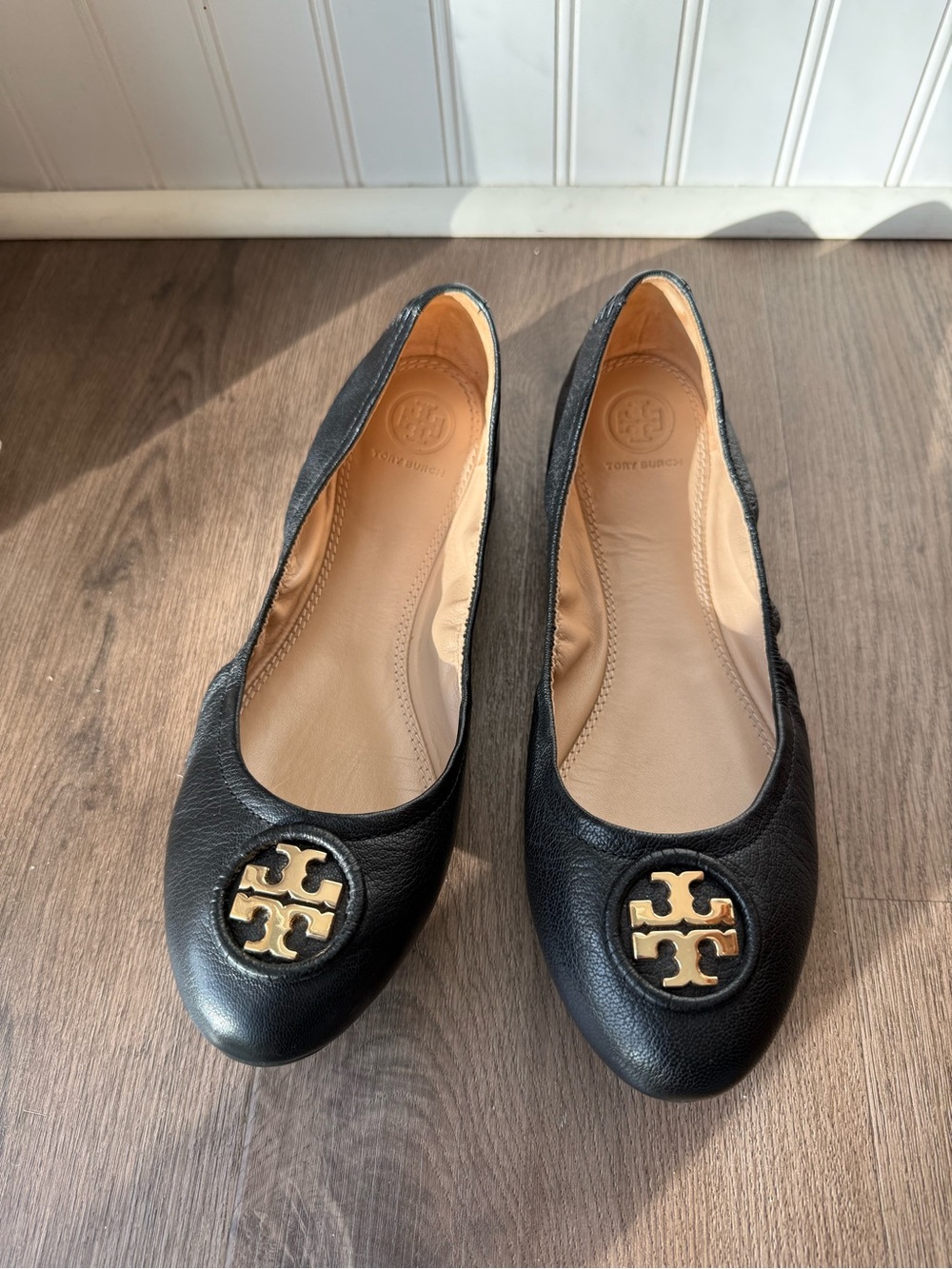 Tory Burch Allie Black Leather Logo Ballet Flats